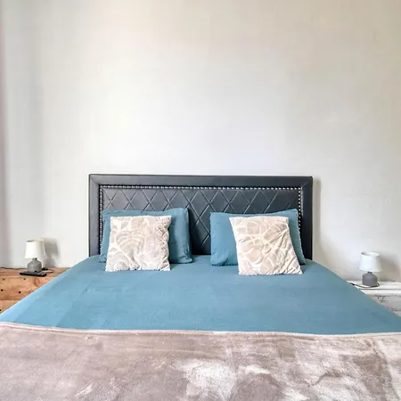 Hébergement de vacances Maison Avec Piscine Et Jacuzzi *