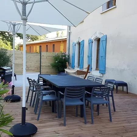 Holiday home Maison Avec Piscine Et Jacuzzi *